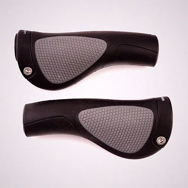 Ergon GP1-L/-S Large or Small Ergo Handlebar Bike Grips Folding Bike MTB Touring